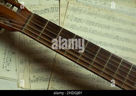 Noten, Gitarre, Komposition, Noten, Gitarren, Kompositionen Stockfoto