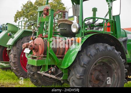 Traktor, historisches Fahrzeug, Traktoren, historische Fahrzeuge Stockfoto