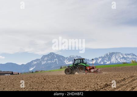 Landwirtschaft, Traktor, Sämaschinen, Landwirtschaft, Traktoren, Sämaschine Stockfoto