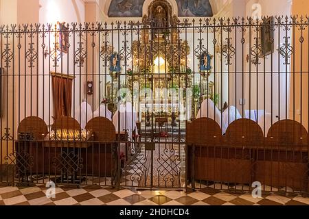 GRANADA ANDALUCIA SPANIEN CHOR DER SINGENDEN NONNEN DER KIRCHE ST. GREGOR DES GROSSEN IN ALBAYZIN Stockfoto