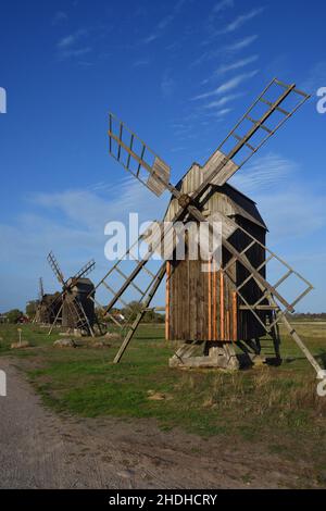 Windmühle, Postmühle, Mühlen von lerkaka, Windmühlen, Postmühlen Stockfoto