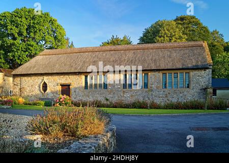 Großbritannien, Somerset, Chard, Chard School, Reetgedeckte Elisabethanische Kapelle Stockfoto