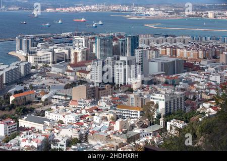 Gibraltar, Vereinigtes Königreich - 10. Dezember 2021: Gesamtansicht der Stadt Gibraltar Stockfoto