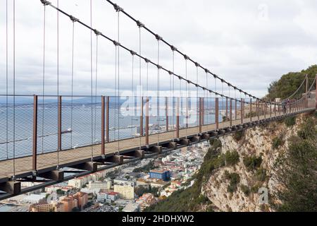 Gibraltar, Vereinigtes Königreich - 10. Dezember 2021: Windsor Hängebrücke, im Naturpark von Gibraltar Stockfoto