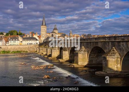 loire-Brücke, la charité-sur-loire, loire-Brücken Stockfoto