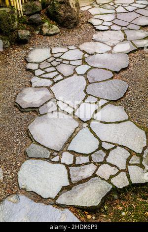 Handgefertigte Steinwege; Portland Japanese Gardens; Portland; Oregon; USA Stockfoto