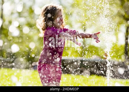 Mädchen, Sommer, waterdrop, injizieren, Mädchen, Sommer, Wassertropfen, Wassertropfen, Wassertropfen Stockfoto