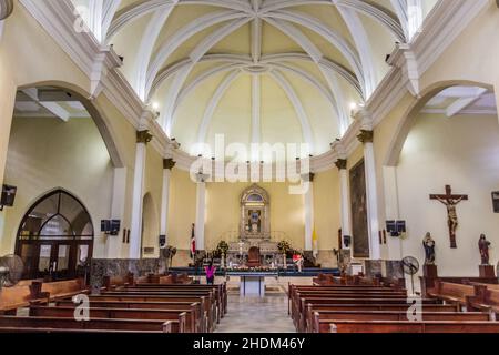 SANTO DOMINGO, DOMINIKANISCHE REPUBLIK - 10. NOVEMBER 2018: Nuestra Senora de la Altagracia Kirche der Heiligen Jungfrau Maria in Santo Domingo, der Hauptstadt der Dominikanischen Republik Stockfoto