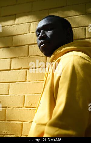 Mann, ernsthaft, dunkelhäutig, Kerl, Männer, afrikanisch, ethnisch Stockfoto