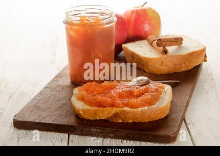 Weißbrot, hausgemacht, Apfelmarmelade, Weißbrot, Hausfrauen Stockfoto