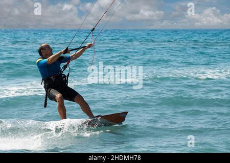Kitesurfen, Kitesurfer, Kiteboarding Stockfoto