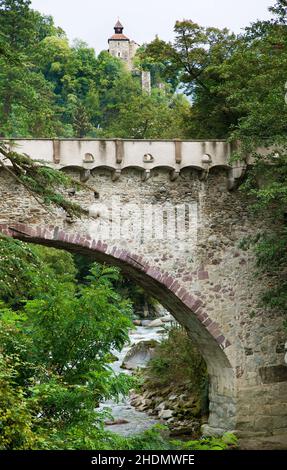 Steinbrücke, steinerne Gangplanke, Passant, Steinbrücken, steinerne Gangplanken Stockfoto