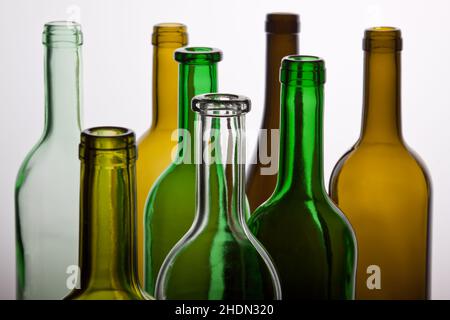 Glas, Flasche, Weinflasche, Glasware, zerbrochenes Glas, Flaschen, Weinflaschen Stockfoto