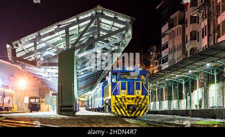 Zug nach Cusco in Aguas Calientes in Peru Stockfoto