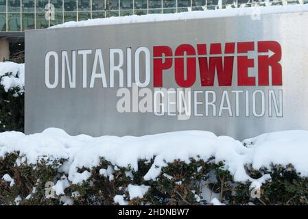 Toronto, ON, Kanada - 08. Januar 2021: Blick auf die Vorzeichen von Ontario Power Generation am Hauptsitz in Toronto im Winter. OPG ist ein Unternehmen der Crown Corporation Stockfoto