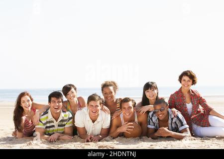 Freunde, Strandurlaub, Volleyballspieler, Freund, Strandurlaub, Athleten, Volleyballspieler Stockfoto