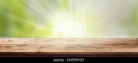Sonnenstrahlen, Sonnenstrahlen, Sonnenstrahlen, Sonnenstrahlen, Sonnenstrahlen, Sonnenstrahlen Stockfoto
