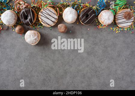 karneval, Konfetti, Donuts, Karneval Krapfen, Karneval, Konfettis, Donut, Gelee-Donut Stockfoto
