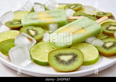 Eis, selbstgemacht, aromatisiertes Eis, Eis, Eis, Eiswürze, Hausfrauen, aromatisierte Eiswürze Stockfoto