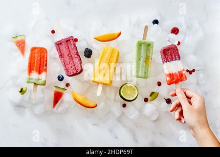 Fruchtig, Fruchteis, Eis, Sorbet, Früchte, Eis, Eis, Eis, Eis, Sorbets Stockfoto