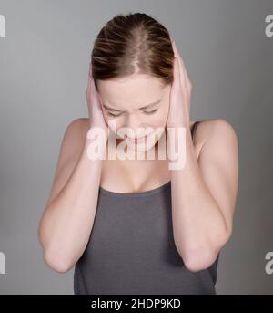 Frau, Ohren bedecken, Ton, weiblich, Damen, frau, Frauen, Geräusche Stockfoto