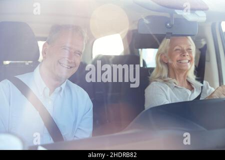 Autotour, Reise, Paar, Autofahrt, Autofahrt, Fahren, Fahren, Autoreise, Autoreisen, Reisen, Paare Stockfoto
