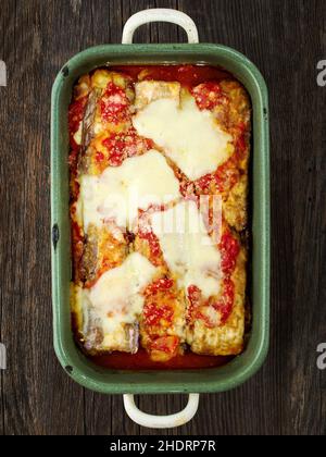 Auberginen-Souffle, Melanzan, Auberginen-Souffles Stockfoto