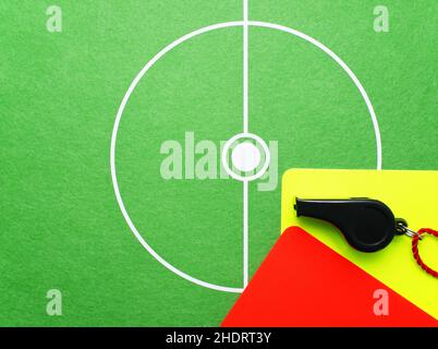 Rohr, rote Karte, Schiedsrichter, gelbe Karte, Rohre, Rote Karten, Schiedsrichter, gelbe Karten Stockfoto
