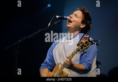 Olly Knights - Turin Brakes, V2003, Hylands Park, Chelmsford, Essex, Großbritannien - 16. August 2003 Stockfoto