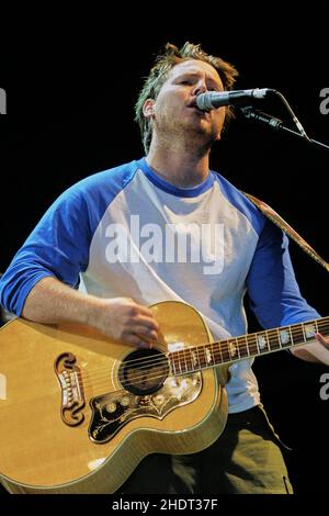 Olly Knights - Turin Brakes, V2003, Hylands Park, Chelmsford, Essex, Großbritannien - 16. August 2003 Stockfoto