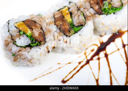 Sushi, Rollen von innen nach außen, sushi Stockfoto