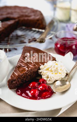Ein Stück Kuchen, Schokoladenmousse, ein Stück Kuchen Stockfoto