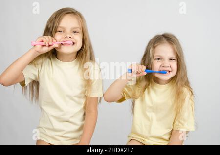 Mädchen, Zähneputzen, Zahnhygiene, Mädchen, Zähneputzen, Dentalhygiene Stockfoto