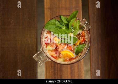 Sangria, Sommergetränk, Sangrias, Sommergetränke Stockfoto