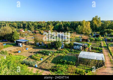 Frankreich, Loire, Roanne, die Arbeitergärten des Rivage auf einem Deich des Loire-Flusses // Frankreich, Loire (42), Roanne, les jardins ouvriers du Rivage sur Stockfoto