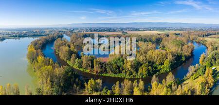 Frankreich, Loire, Cuzieu, die Deux Becs-Anlage, die Loire und ehemalige Kiesgruben (Luftaufnahme) // Frankreich, Loire (42), Cuzieu, site des Deux becs, la Stockfoto