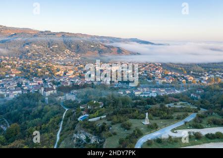 Frankreich, Ardeche, Rhonetal, Saint Peray (Luftaufnahme) // Frankreich, Ardèche (07), vallée du Rhône, Saint-Péray (vue aérienne) Stockfoto