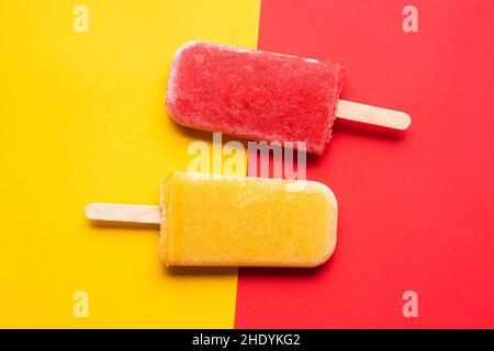 Eis, Eis, aromatisiertes Eis, Eis, Eis, Eis, Eis, Eiscreme, Eiscreme, aromatisierte Eiswürze Stockfoto