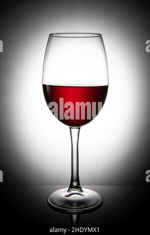 Weinglas, Rotwein, Glaswaren, Rotweine Stockfoto