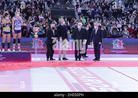 Palazzo dello Sport, Roma, Italien, 06. Januar 2022, Der Präsident der Republik Sergio Mattarella spricht bei der Preisverleihung während des Imoco Volley Stockfoto