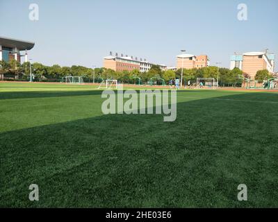 Blick auf das leere Fußballfeld. Stockfoto