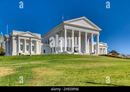 Das Virginia State Capitol, entworfen von Thomas Jefferson, hat eine interne, nicht externe Kuppel. Stockfoto