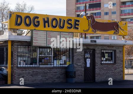 Das Hundehaus fährt im Restaurant auf der Route 66 in Albuquerque, New Mexico. In den Folgen von Breaking Bad und Better Call Saul. Stockfoto