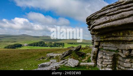 Beeindruckende Dartmoor-Landschaft am Belstone Common, nicht weit vom Dorf Belstone entfernt Stockfoto