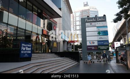 McDonalds Ploenchit Center Sukhumvit Road, Khlong Toei, Bangkok Thailand Stockfoto