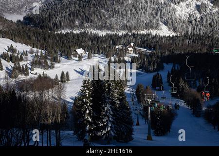 Selca, Slowenien. 07th Januar 2022. Blick auf das Skigebiet Soriska planina in Slowenien. Kredit: SOPA Images Limited/Alamy Live Nachrichten Stockfoto