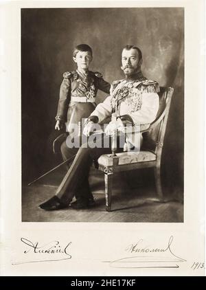 Die Romanow-Dynastie - Zar Nikolaus II. Mit seinem Sohn und Erbe Alexei Stockfoto