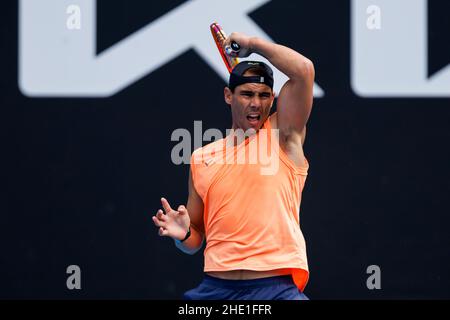 RAFAEL NADAL (ESP) übt am 3. Platz bei den Australian Open 2022 am Samstag, den 2022. Januar im Melbourne Park Stockfoto