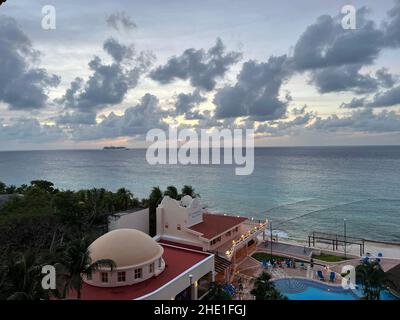 Cozumel, Quintana Roo, Mexiko - Dezember 17,2021: El cozumeleno Beach All Inclusive Resort in Mexiko. Ein beliebter Ort zum Schnorcheln. Stockfoto