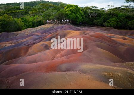 Terres des Sept Couleurs, die farbige Touristenattraktion in Chamarel auf Mauritius Stockfoto